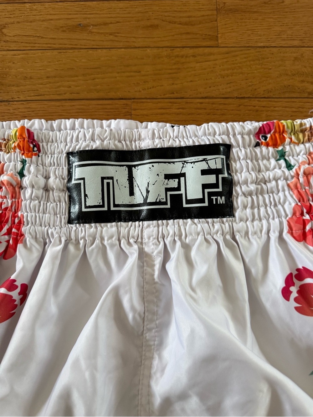 TUFF Muay Thai Boxing Shorts "White Birds and Roses Vintage Drawing" - Picture 2 of 4